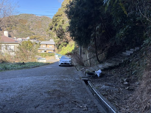 下田市　笹峯台の前面道路含む現地写真