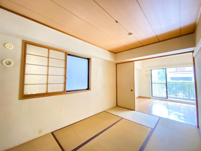 【和室】 | パーク・ハイム中央林間一丁目 | 柔らかい畳が心地よい和室