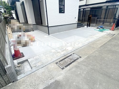 【居間・リビング】 | 【仲介手数料０円】小田原市小八幡3丁目　新築一戸建て | 小田原市小八幡3丁目　新築一戸建て