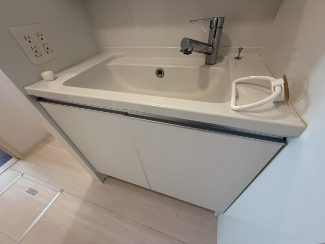 コーポ大安寺Ⅲの独立洗面台