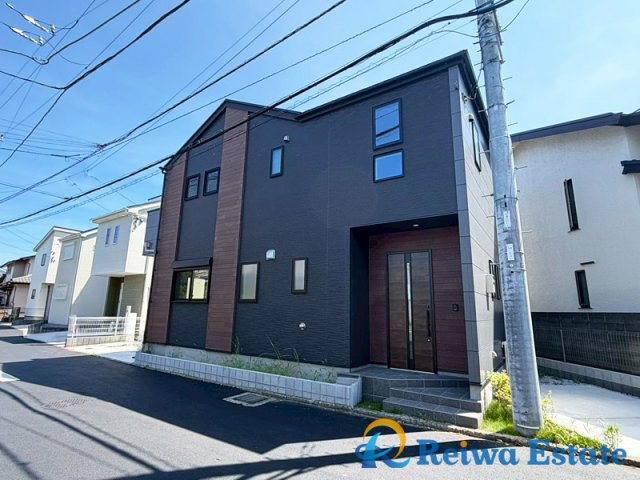 新築戸建　茅ヶ崎市今宿の外観|閑静な住宅地に堂々と佇む家。毎日の帰宅が楽しみになる住まいです。