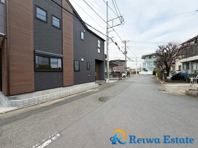 新築戸建　茅ヶ崎市今宿の前面道路含む現地写真