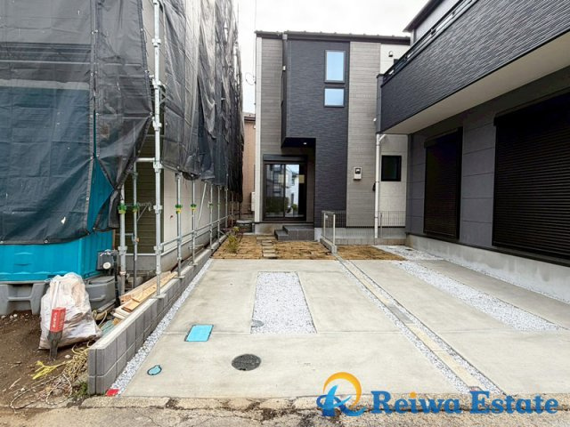 新築戸建　茅ヶ崎市今宿の外観|お車を所有される方に嬉しいカースペース。