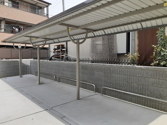 アーモンドアイのその他