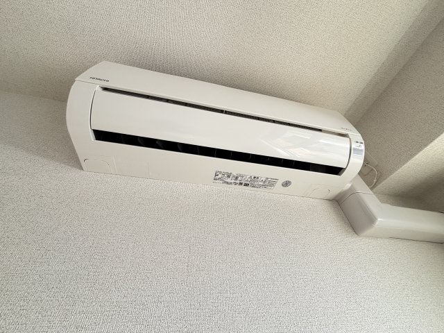 アーモンドアイの設備