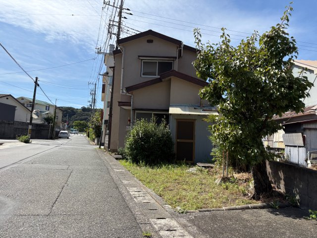 下田市　武ガ浜の前面道路含む現地写真