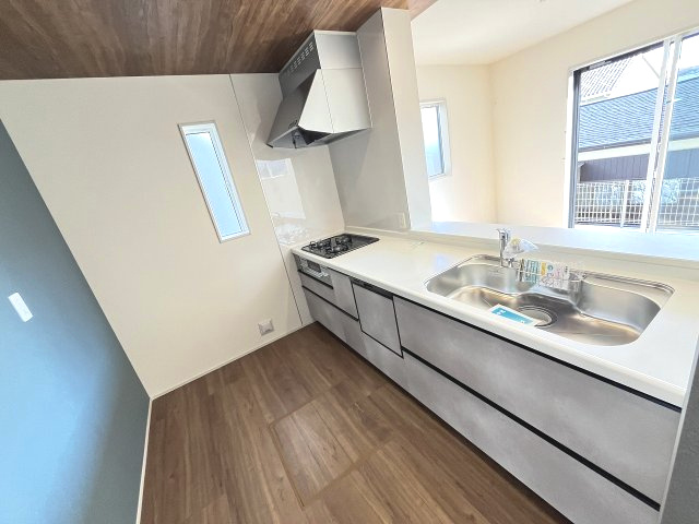 【キッチン】 | 福岡市東区青葉6丁目1期　1号棟（全2棟）【仲介手数料無料・0円】 | 現地写真。