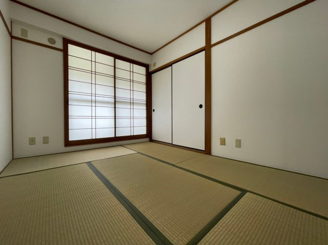 メゾン・ド・上高丸の和室