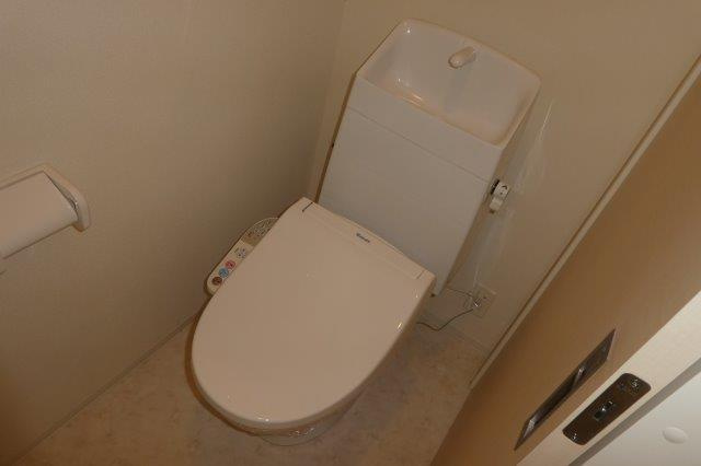 レーベンプラッツのトイレ|ウォシュレット