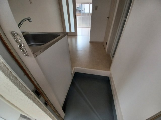 弥生荘の玄関|毎日通る玄関はこちらです