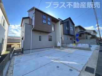 【外観】 | 現地写真。プラス不動産販売なら、現場の全ての棟をまとめてご見学頂けます。