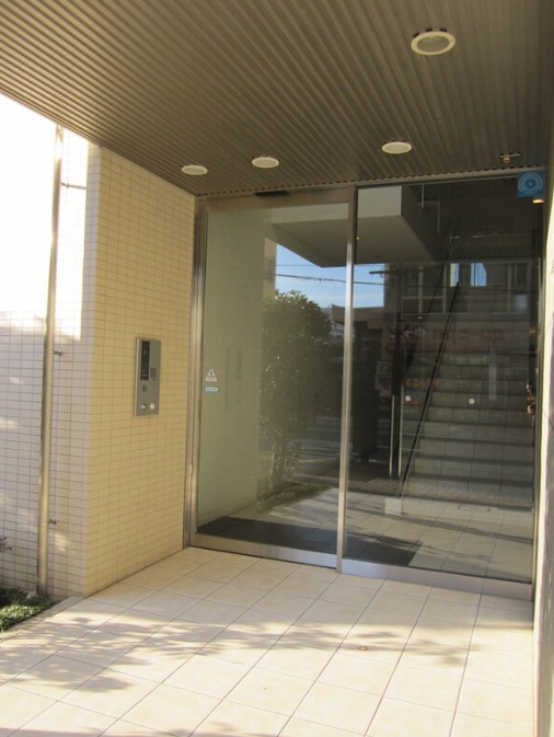 【エントランス】