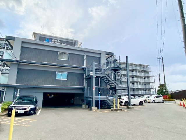 MAC広瀬川コートの外観