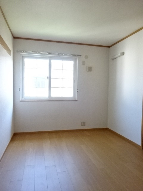 ネオ イグチの洋室