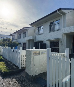 【外観】 | 入船中央エステート27号棟 | 戸建て感覚で暮らせる人気の２階建てテラスタイプ