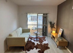 【居間・リビング】 | 入船中央エステート27号棟 | リビングルームからは専用庭がご覧になれます