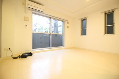 【内装】 | URBAN TERRACE ABENO | リビング