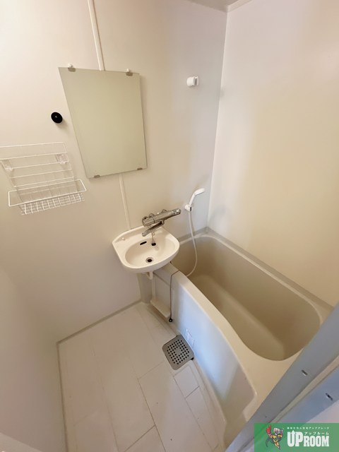 ファーストガーデンの浴室