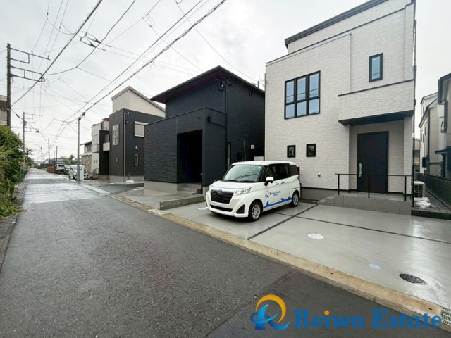 新築戸建　高座郡寒川町倉見の前面道路含む現地写真