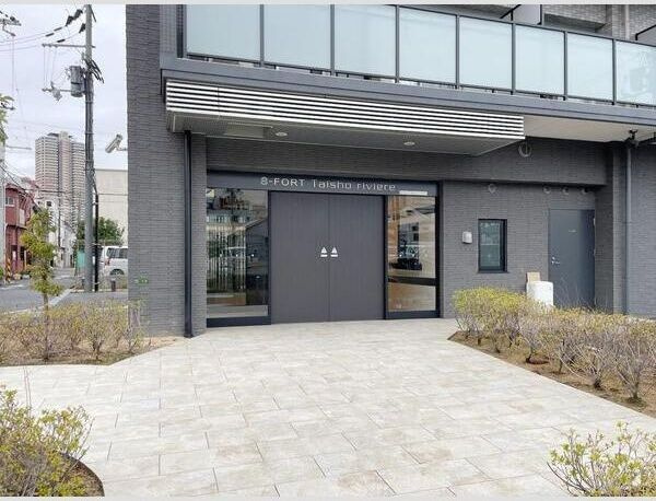 S-FORT大正リヴィエールのエントランス