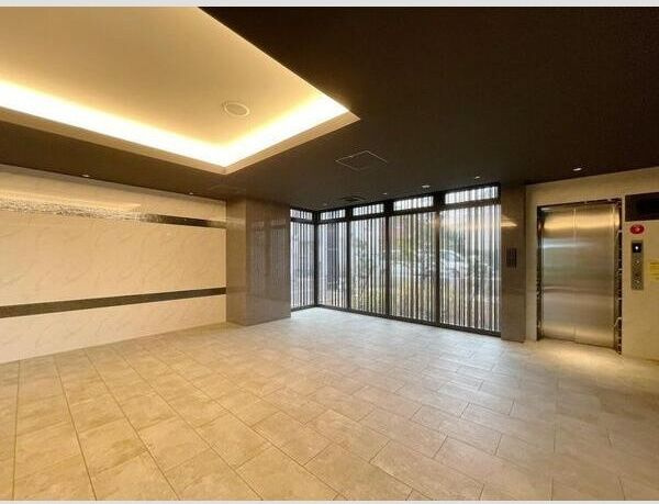 S-FORT大正リヴィエールのロビー