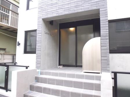 ラフォート巣鴨のエントランス