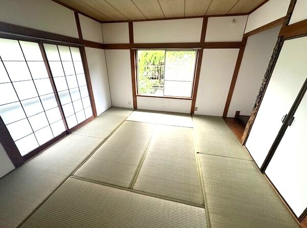 春日井市石尾台５丁目貸家の寝室