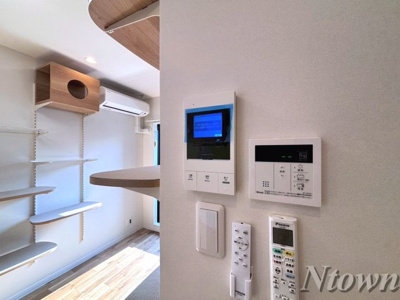 【セキュリティ】 | Coco Cat 岩塚 | モニター付きインターフォンです