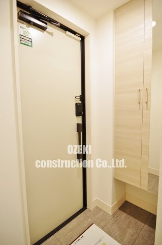 Dアヴァンス東柳田町の玄関