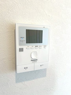 【セキュリティ】 | モニタ付きインターホンで来客の確認もでき安心です