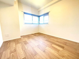 【洋室】 | ２面採光の北西側5帖洋室