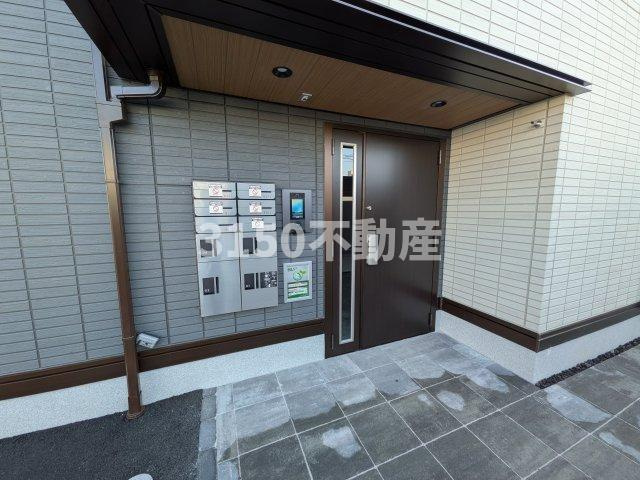セレスティア本荘中ノ町　Bのエントランス
