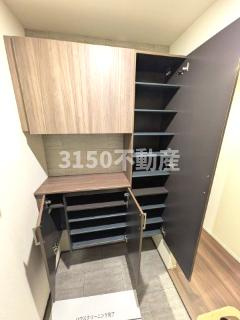 セレスティア本荘中ノ町　Bの収納