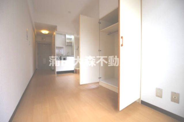 スカイコート大森山王の居間・リビング