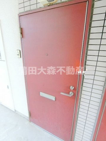 スカイコート大森山王の玄関