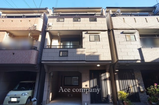 【外観】 | 住吉区万代東4丁目 | 【4沿線利用可能♪木・鉄筋コンクリート造、平成12年築】ローン返済目安：月々約88891円（頭金0円、変動金利0.875％、返済期間40年、ボーナス払い無しで試算しています）