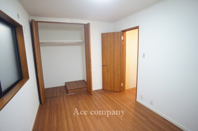 【寝室】 | 住吉区万代東4丁目 | 【3階：洋室6帖】クローゼット完備です♪