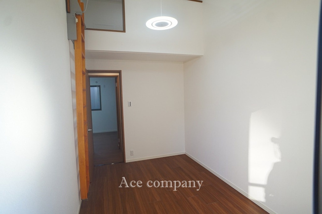 【子供部屋】 | 住吉区万代東4丁目 | 【3階：南側洋室5帖】オープンロフト付きです♪