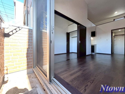 【バルコニー】 | Patina中村公園Ⅱ | 暖かな日差しのふりそそぐバルコニー