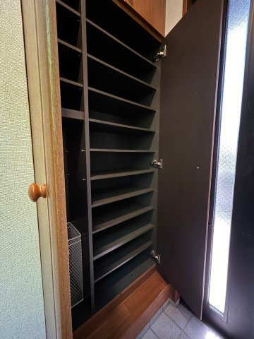 西落合三丁目戸建の収納|西落合三丁目戸建