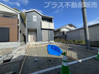 【外観】 | 現地写真。プラス不動産販売なら、現場の全ての棟をまとめてご見学頂けます。