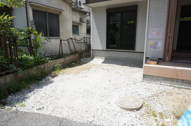 越谷市大字大林 新築分譲住宅の駐車場