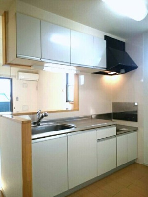 【キッチン】 | サンビレッジⅢ | キッチンでお料理をお楽しみください