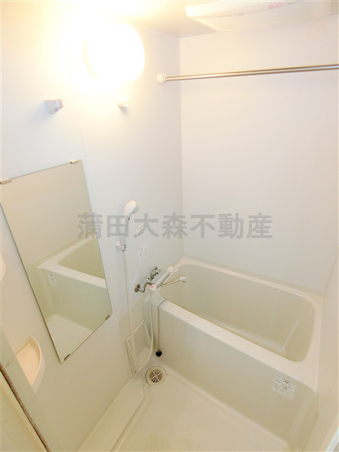 クレイシア西蒲田の浴室