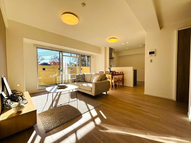 パレ千里の居間・リビング|ゆったり過ごせる居間です