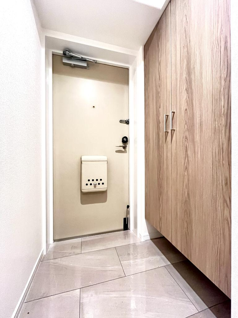 パレ千里の玄関|明るい玄関です