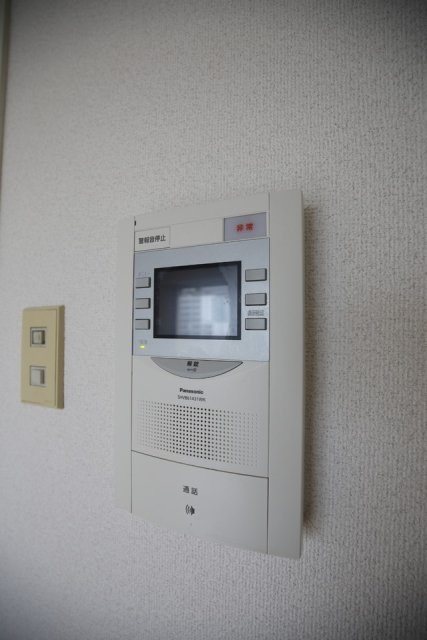 エヴェナール二子新地　最上階　南向き　宅配BOXのセキュリティ