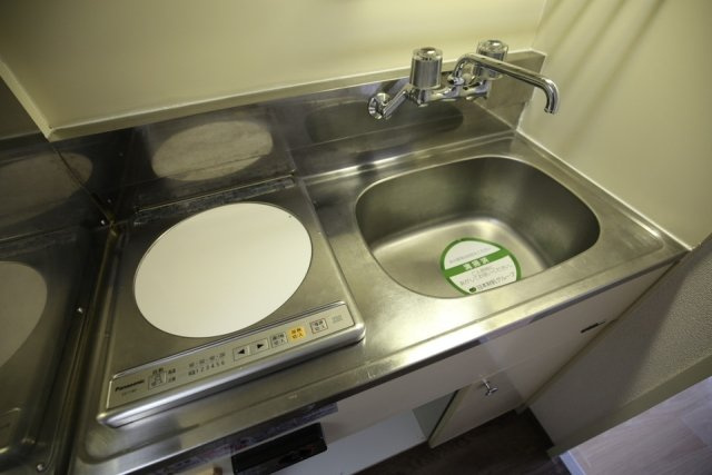 エヴェナール二子新地　最上階　南向き　宅配BOXのキッチン