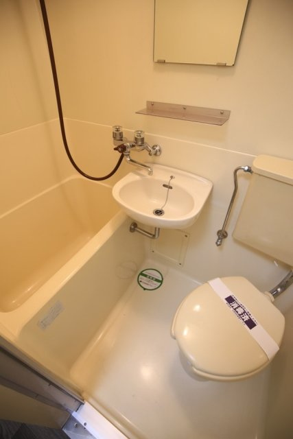 エヴェナール二子新地　最上階　南向き　宅配BOXの浴室