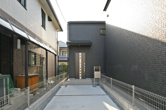 リーブルガーデン西野6丁目新築一戸建て│3LDK＋駐車1台可の外観|伊丹市西野6丁目に新築戸建が2区画登場！耐震含む住宅性能評価7項目で最上位取得◎の新築戸建が新規分譲開始致しました！皆様からのご連絡を心よりお待ちしております。